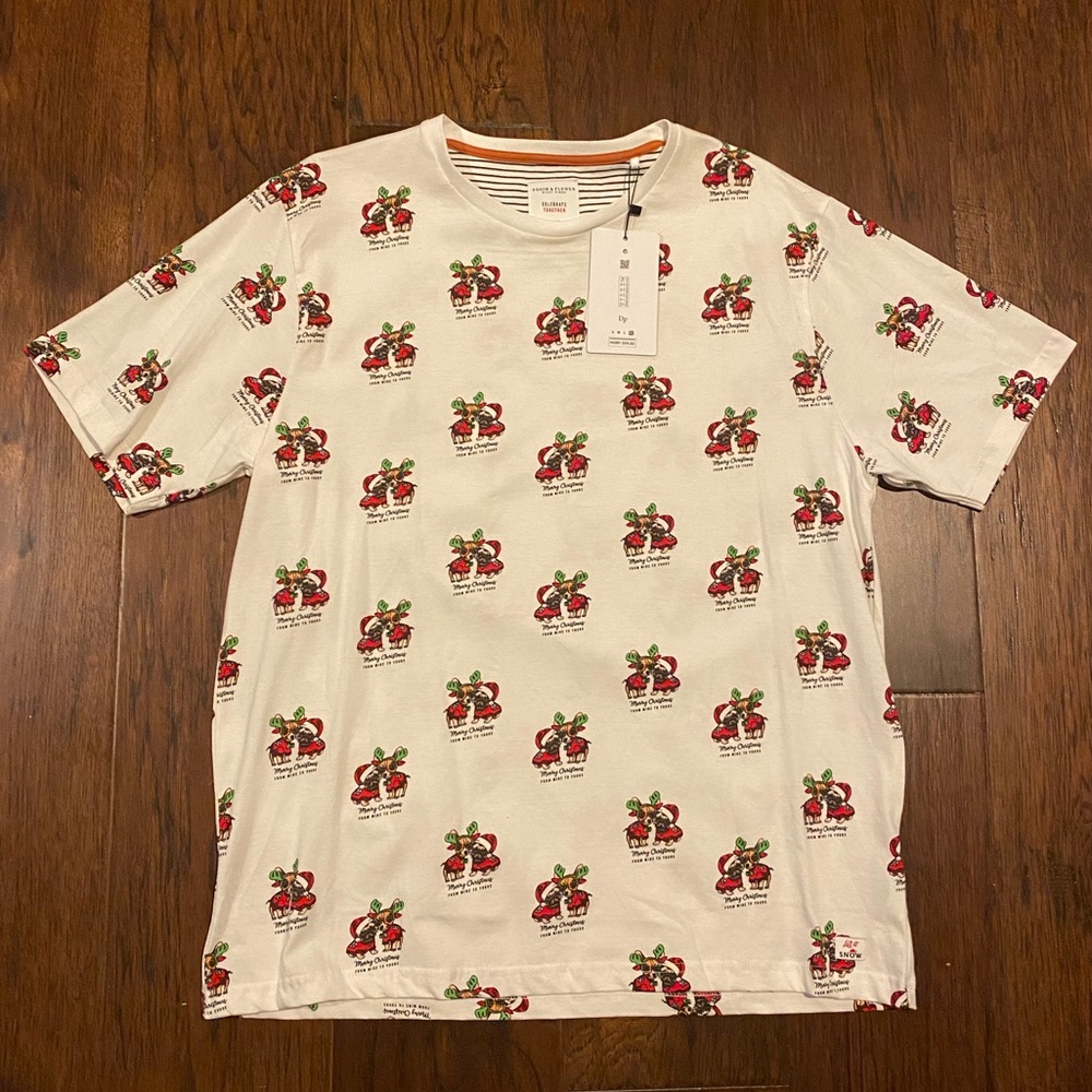 NWT Christmas T-shirt with Chihuahua & Pug - XL